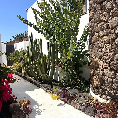Oasis En Lanzarote * Коста-Тегисе