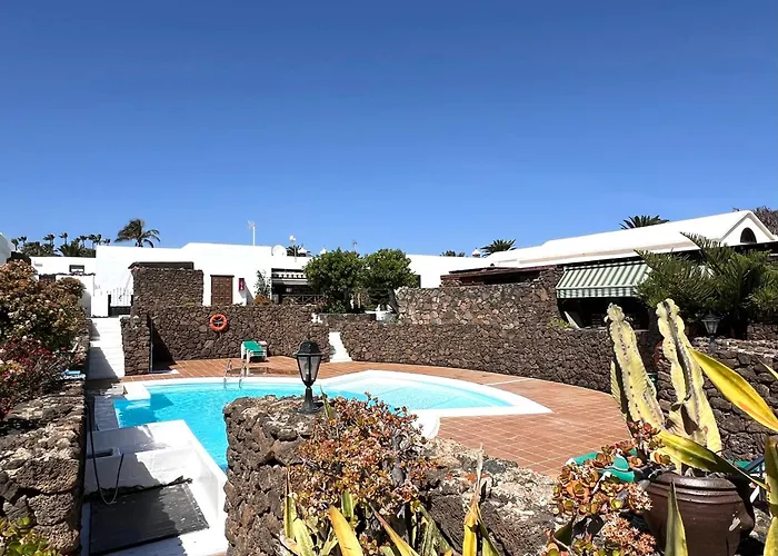 Oasis En Lanzarote * Costa Teguise